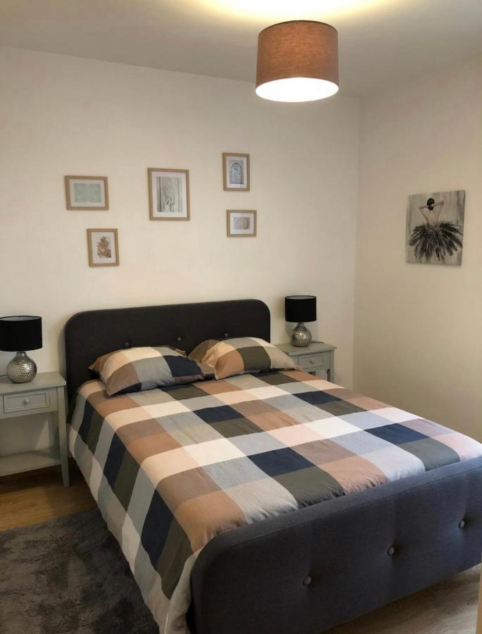 Grand Logement A 300 Metres De La Gare Mantes-la-Jolie Εξωτερικό φωτογραφία