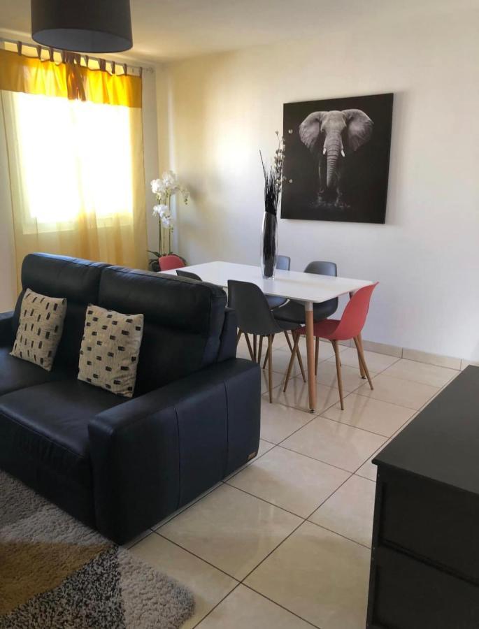 Grand Logement A 300 Metres De La Gare Mantes-la-Jolie Εξωτερικό φωτογραφία