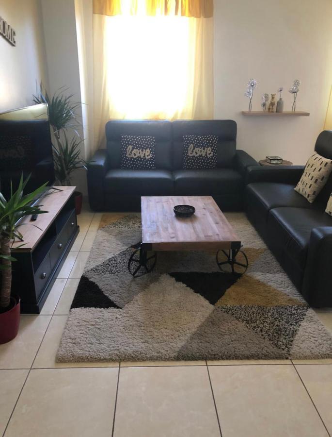 Grand Logement A 300 Metres De La Gare Mantes-la-Jolie Εξωτερικό φωτογραφία
