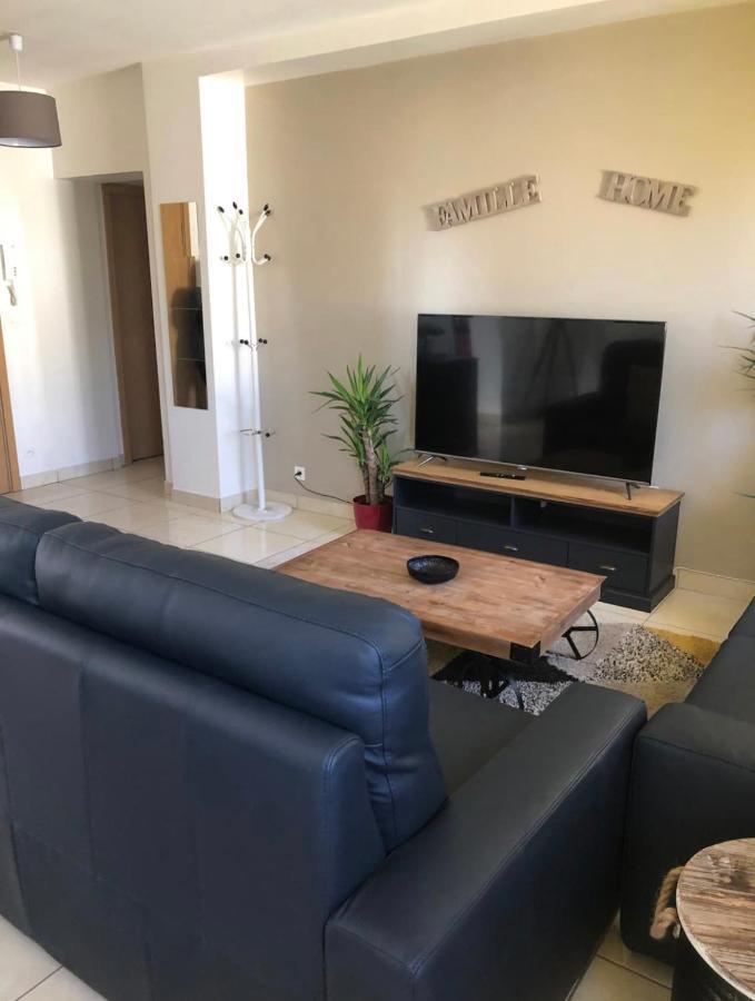 Grand Logement A 300 Metres De La Gare Mantes-la-Jolie Εξωτερικό φωτογραφία
